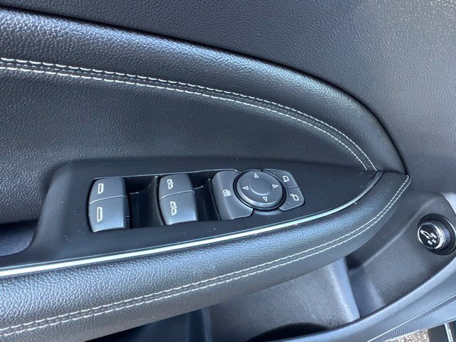 2018 Buick Regal TourX Essence