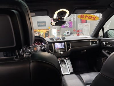 2018 Porsche Macan Sport Edition