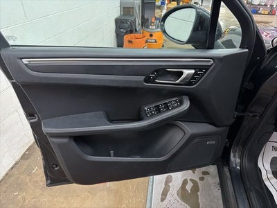 2018 Porsche Macan Sport Edition