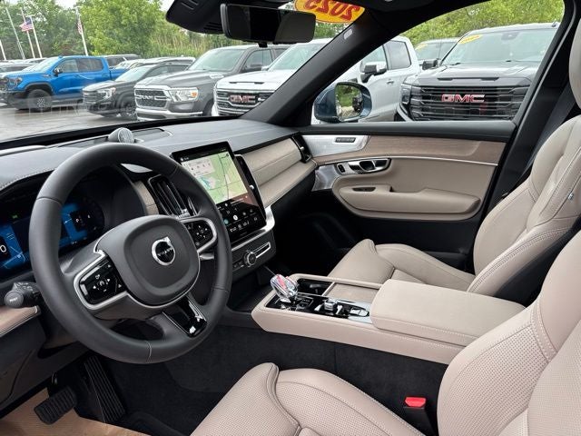 2025 Volvo XC90 B6 Ultra 2025.5
