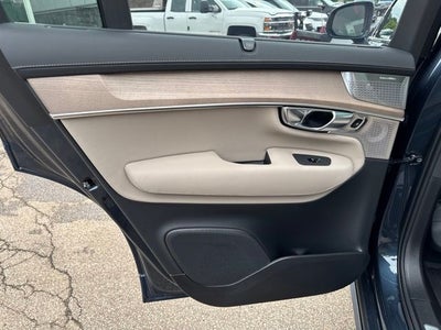 2025 Volvo XC90 B6 Ultra 2025.5