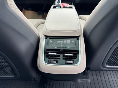 2025 Volvo XC90 B6 Ultra 2025.5