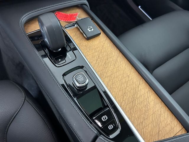 2023 Volvo XC90 B6 Plus 7-Seater