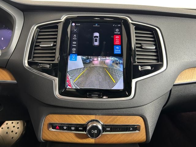 2023 Volvo XC90 B6 Plus 7-Seater