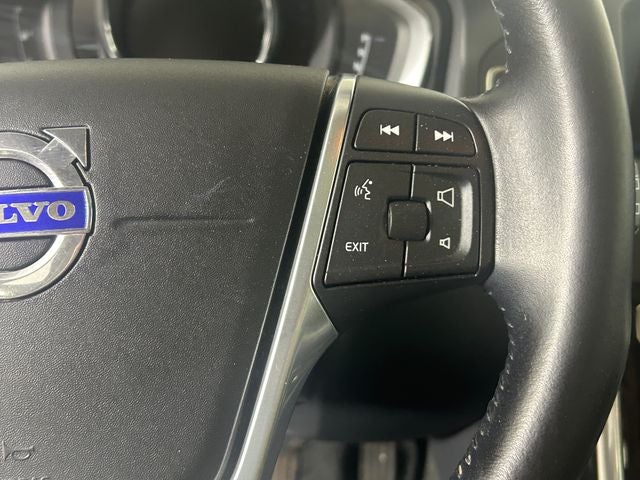 2016 Volvo XC60 T6 Drive-E